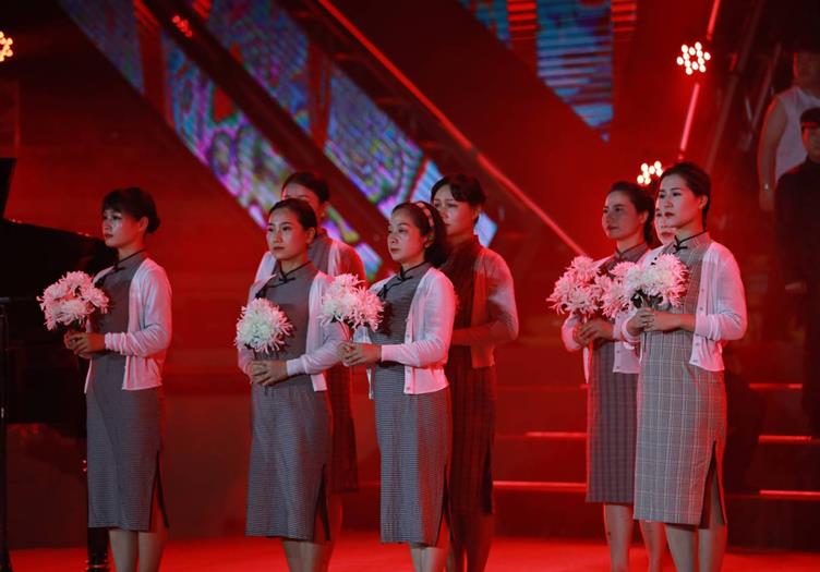 智博足球官网入口1919hrceluebbs