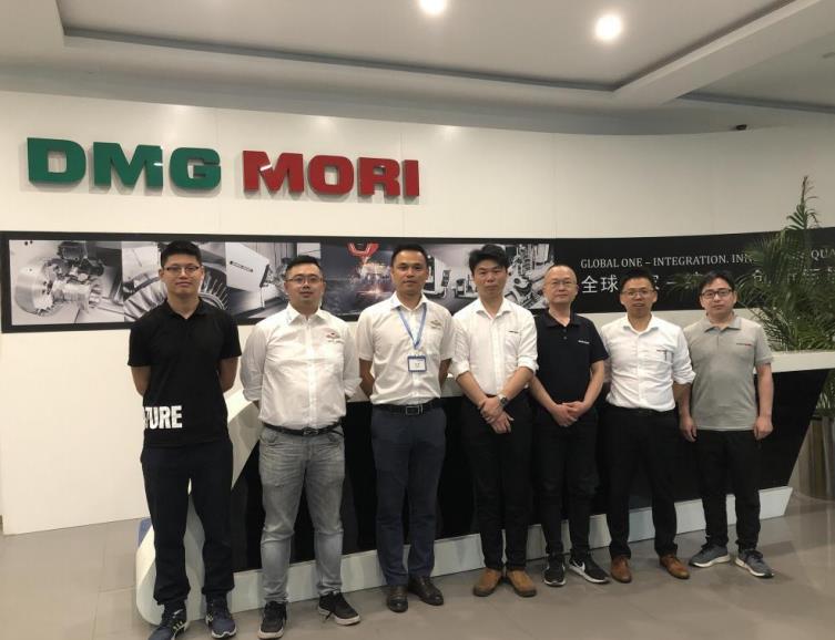 智博足球官网入口1919hrceluebbs