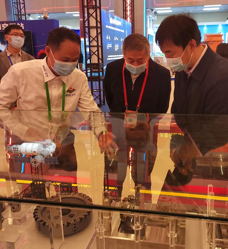 智博足球官网入口1919hrceluebbs