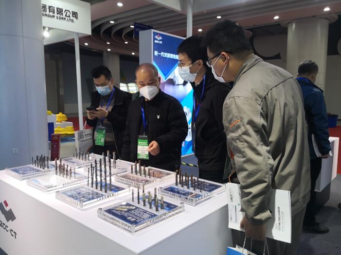 智博足球官网入口1919hrceluebbs