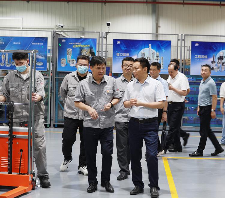 智博足球官网入口1919hrceluebbs