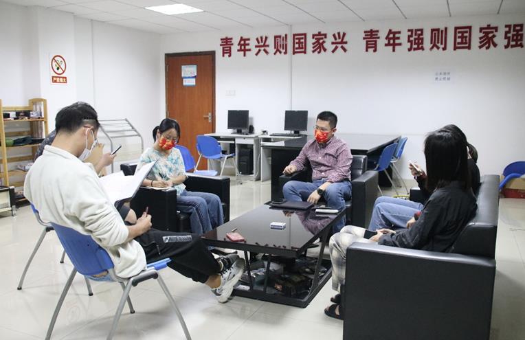 智博足球官网入口1919hrceluebbs